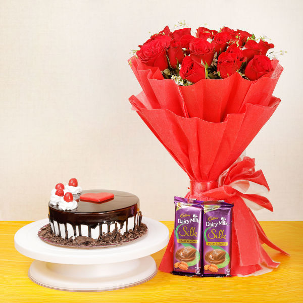 Red Roses N Choco Vanilla Cake With Cadbury Slik